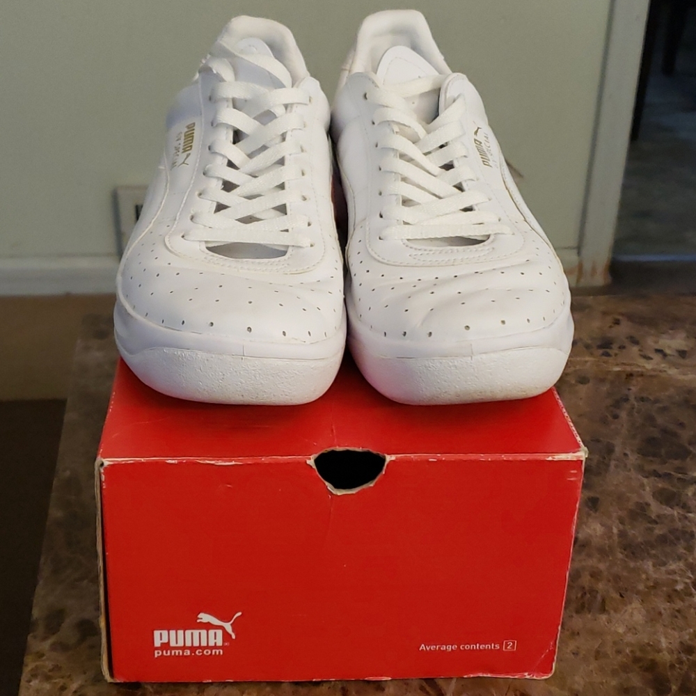Nice puma sneakers still clean tooken well care of